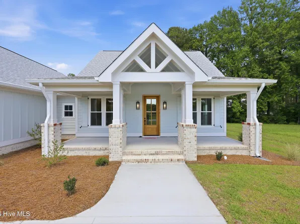 128 W Burton Farm Drive, Minnesott Beach, NC 28510