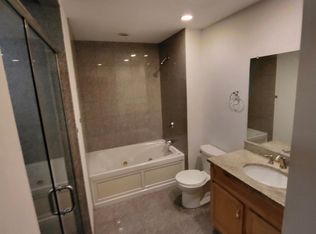 256 Friend St #A, Boston, MA 02114