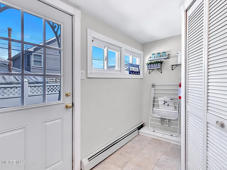 320 Ocean Park Ave — Photo 18