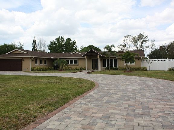 4th image of 671 Percheron Cir