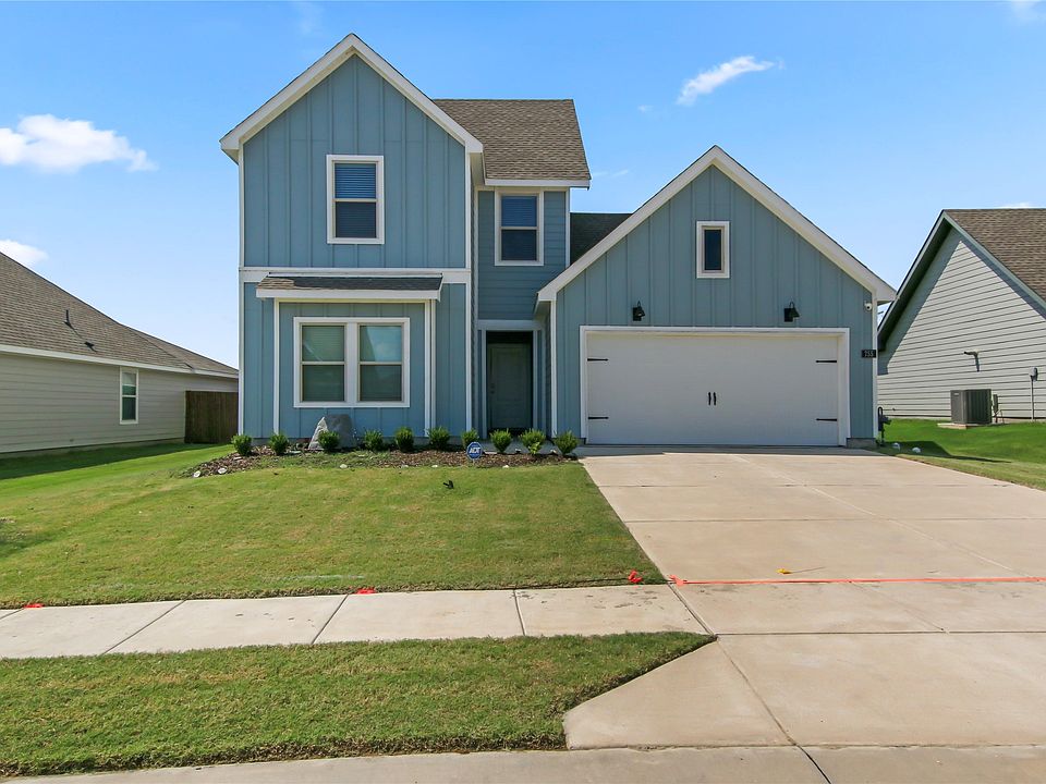 1st image of 755 Amelia Ct