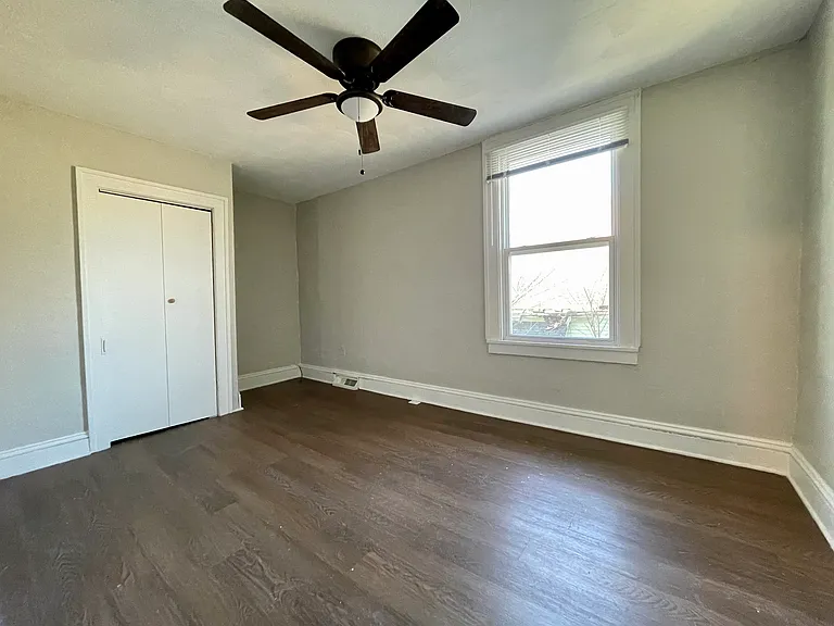 610 W Main St — Photo 6