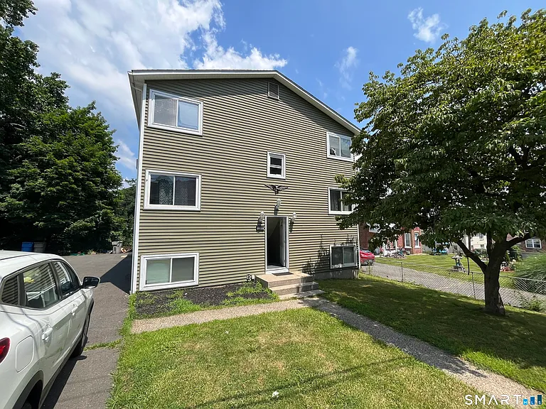 72 Colony St #3 — Photo 1