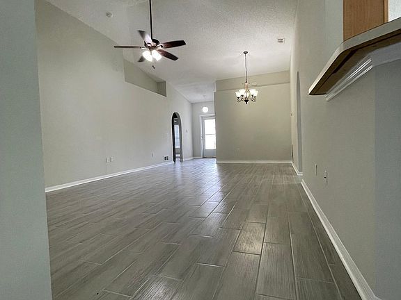 2nd image of 6829 PALMA Court