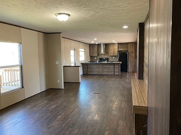 5th image of 567 Beechtree Ln