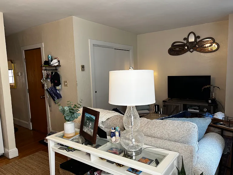 80 Phillips St #2 — Photo 2