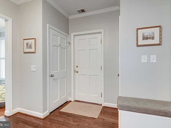 5th image of 144 N Union St