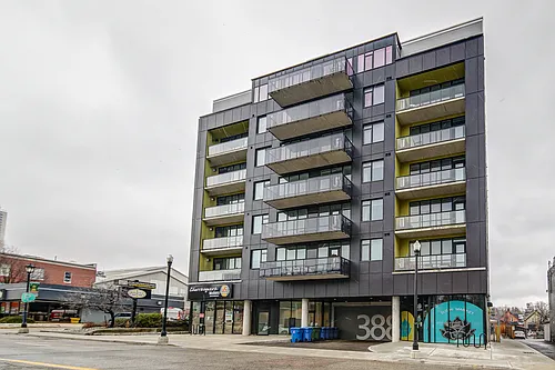 388 King St E Photo 1