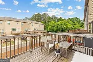 1006 Bayrose Cir — Photo 31