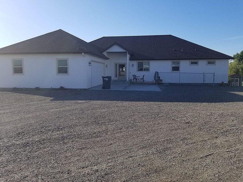 2nd image of 731 Frost Ln