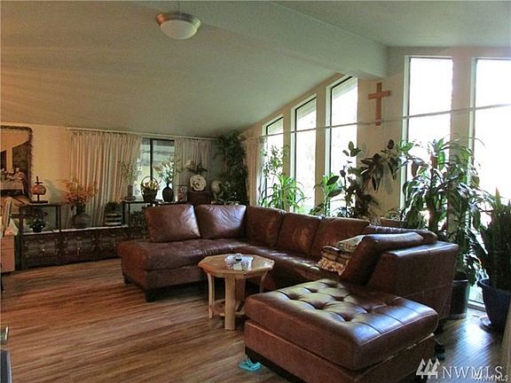 4th image of 2500 S 370th St Unit 114