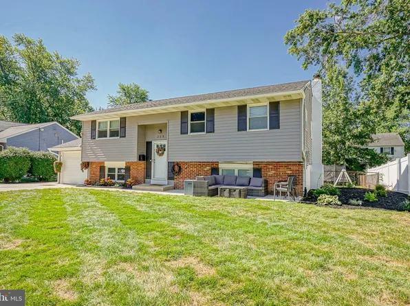 209 Howard Ave, Woodstown, NJ 08098