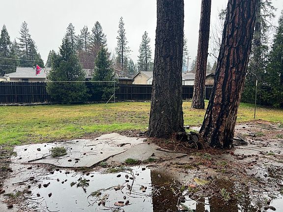 2nd image of 137 2nd St
