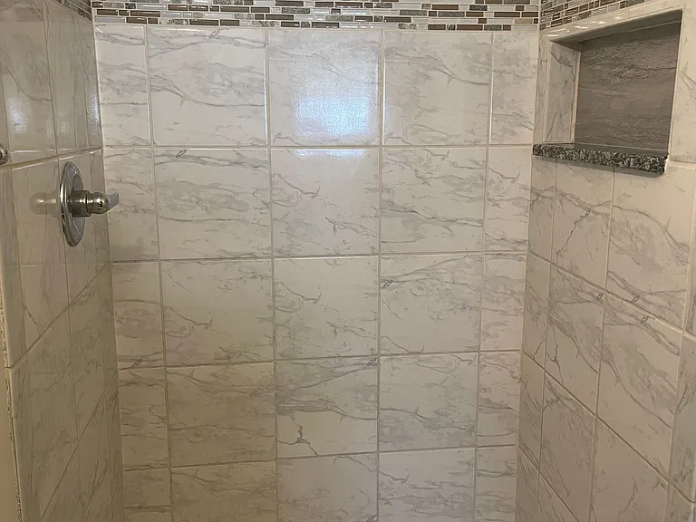 Pinecrest Apartments — Photo 16