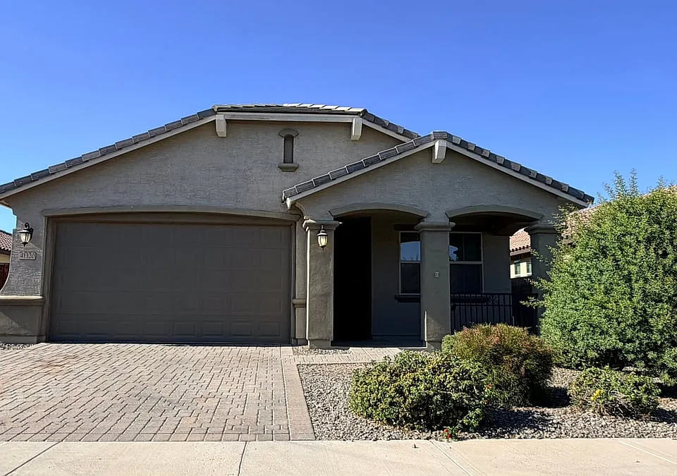 41320 W Palmyra Ln
