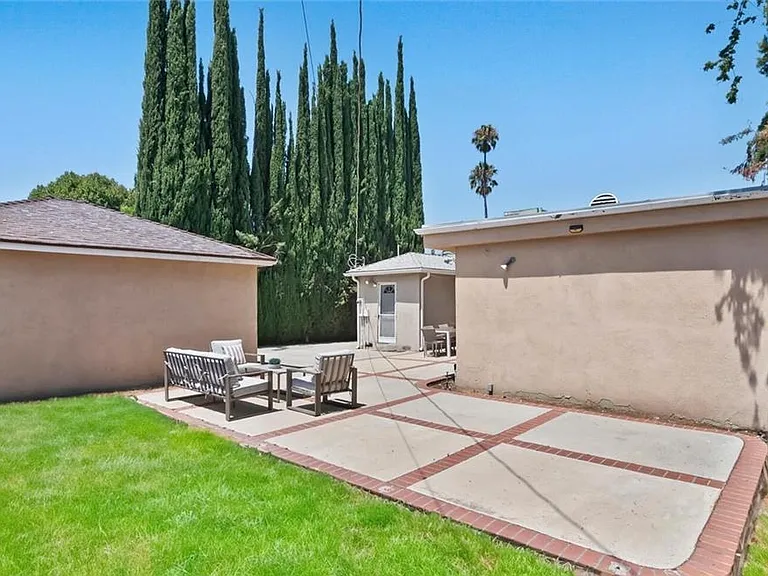 16828 Margate St — Photo 25