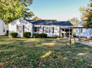 1507 S Pickwick Ave, Springfield, MO 65804