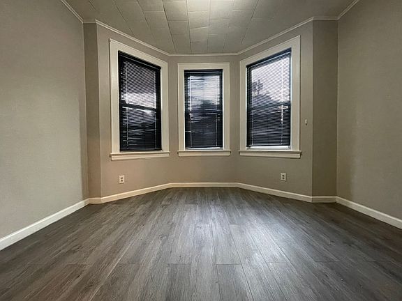 2nd image of 295 Old Bergen Rd #1E