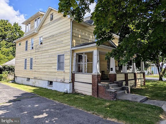 2nd image of 345 E Pitt St