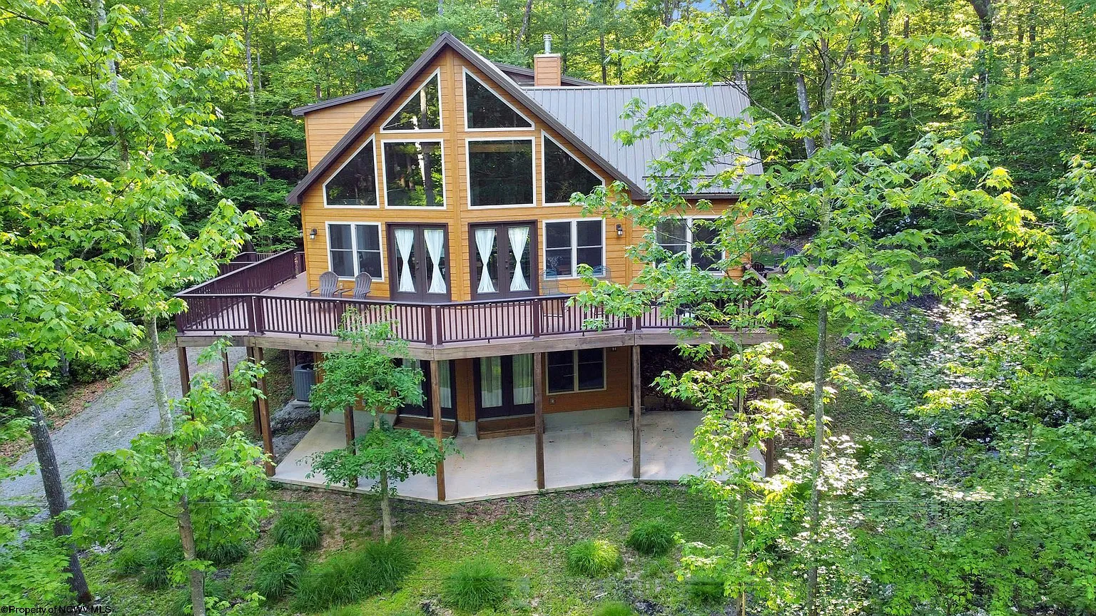 83 Redwood Dr photo 1