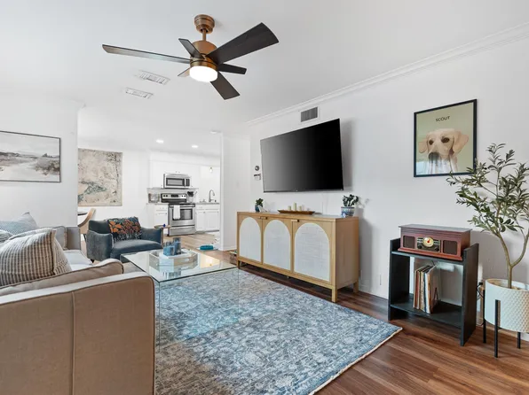 1824 S 8th St APT 113, Waco, TX 76706