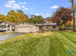 5124 Honora Dr, Sylvania, OH 43560