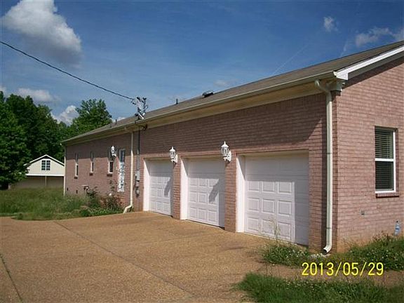 2nd image of 5415 Armour Dr