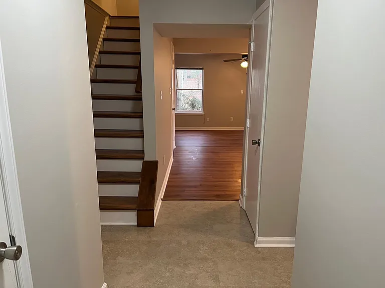 4336 Halliwell Dr — Photo 12