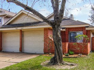 16167 Golden Sands Dr, Houston, TX 77095