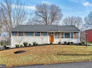 3 Appleton Dr, Red Lion, PA 17356