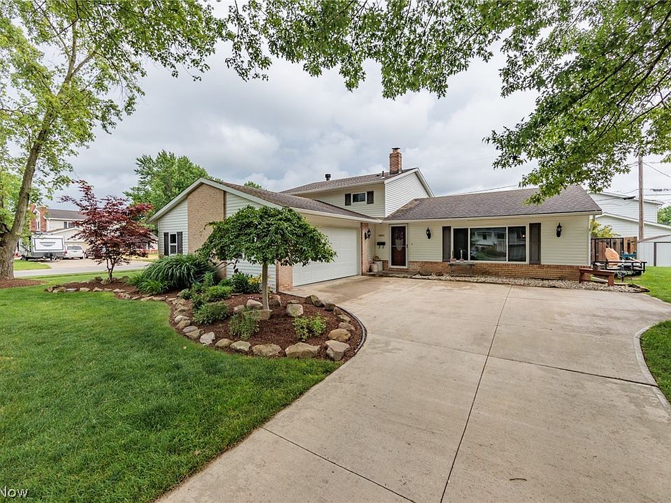 1st image of 5890 Revere Dr