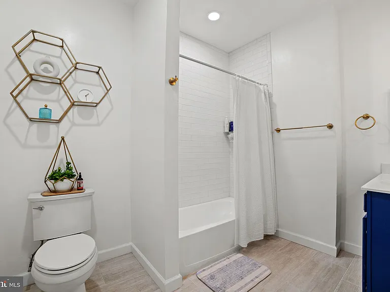 2055 26th St S #5-B06 — Photo 24