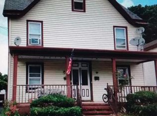 6 Water St, Englishtown, NJ 07726