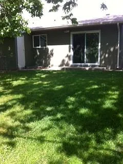 221 Bishop St — Photo 12