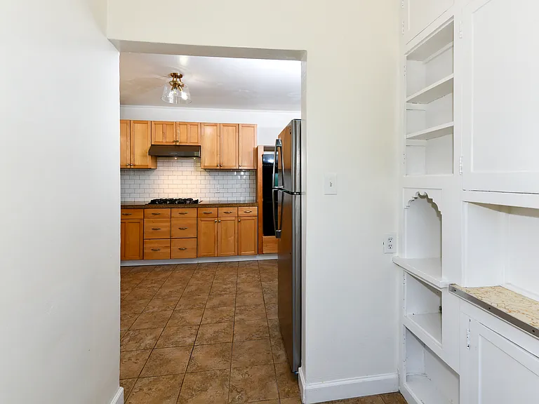 619 Seymour St — Photo 17