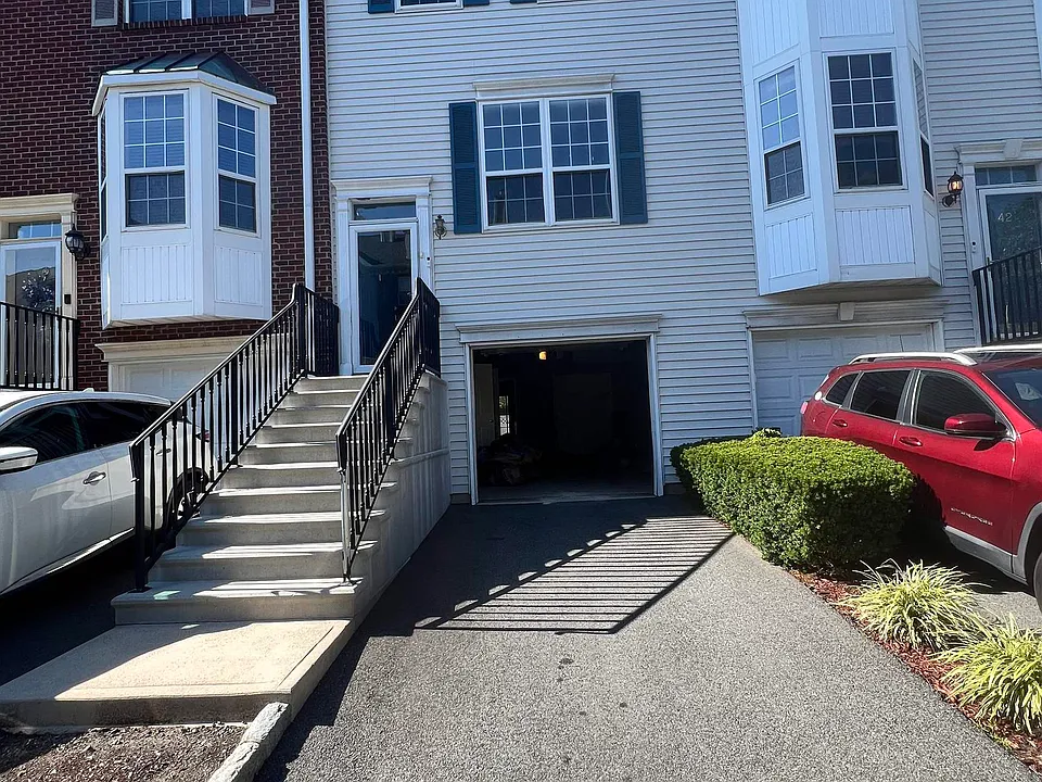 43 Birch St