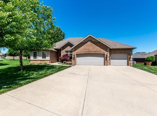 1352 N Ambrose Ct, Springfield, MO 65802