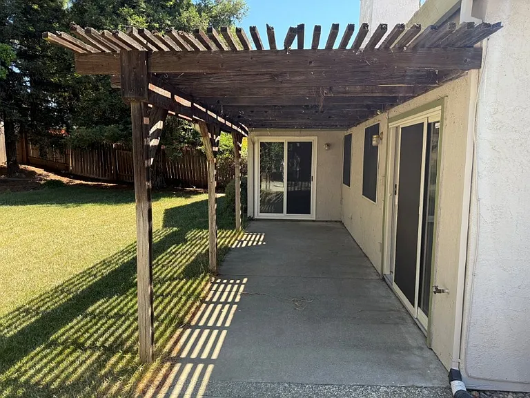 237 Sunridge Way — Photo 42