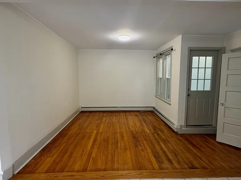 584 W Boylston St #2L — Photo 6