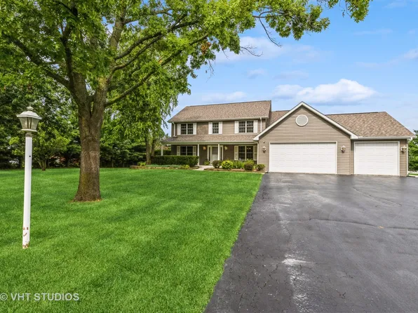 10901 Michigan Dr, Spring Grove, IL 60081