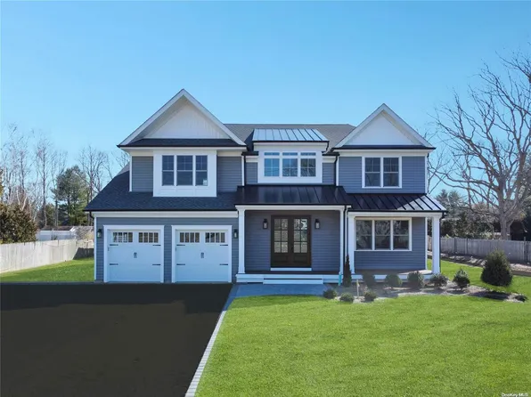 787 Locust Avenue, Bohemia, NY 11716