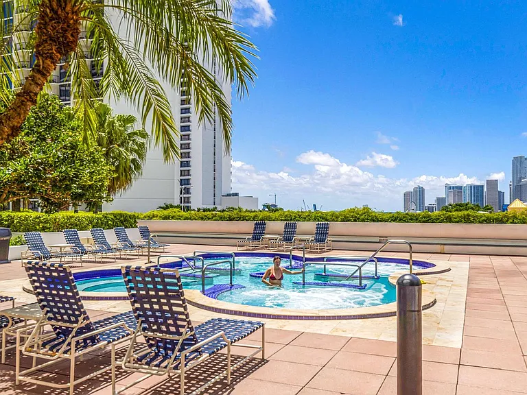 1717 N Bayshore Dr #10-ID1054119P — Photo 18