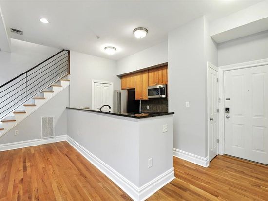 9 Coles St APT 4, Jersey City, NJ 07302