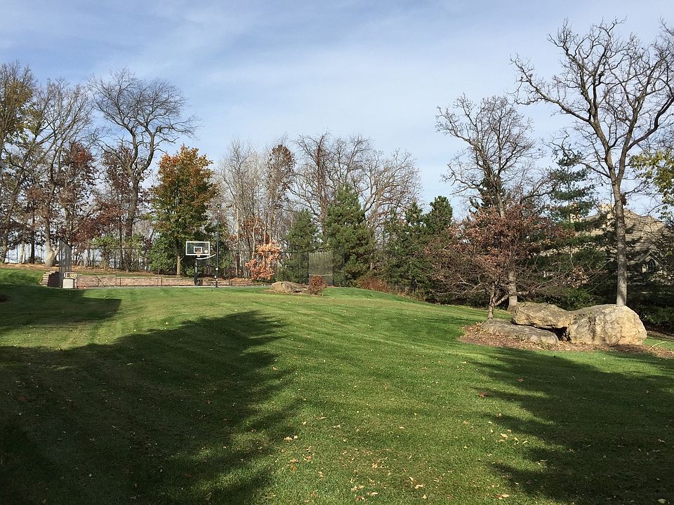 2nd image of 5682 Ashbourne Ln