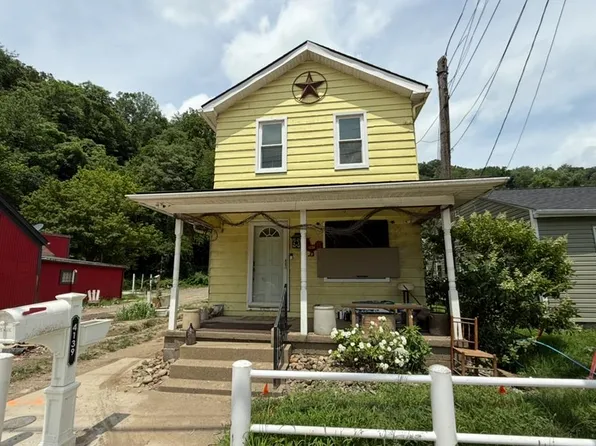 4139 National Rd, Triadelphia, WV 26059