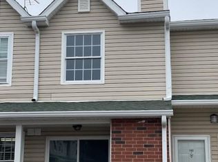 1313 E Wyndham Cir APT 103, Palatine, IL 60074