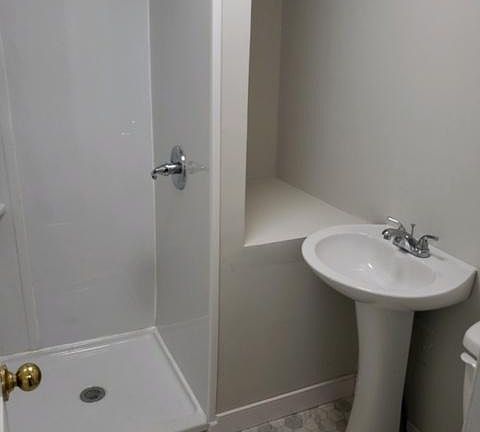 5th image of 17 W Charity St Unit B