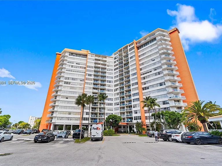 1301 NE Miami Gardens Dr #524W — Photo 18