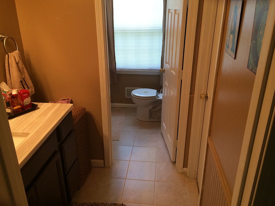 2nd floor bath