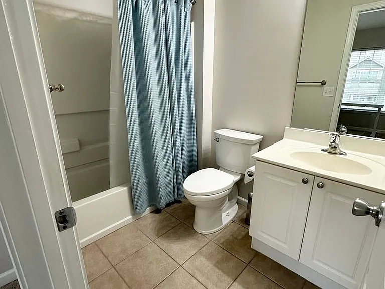 1481 Liberty Pkwy NW — Photo 5